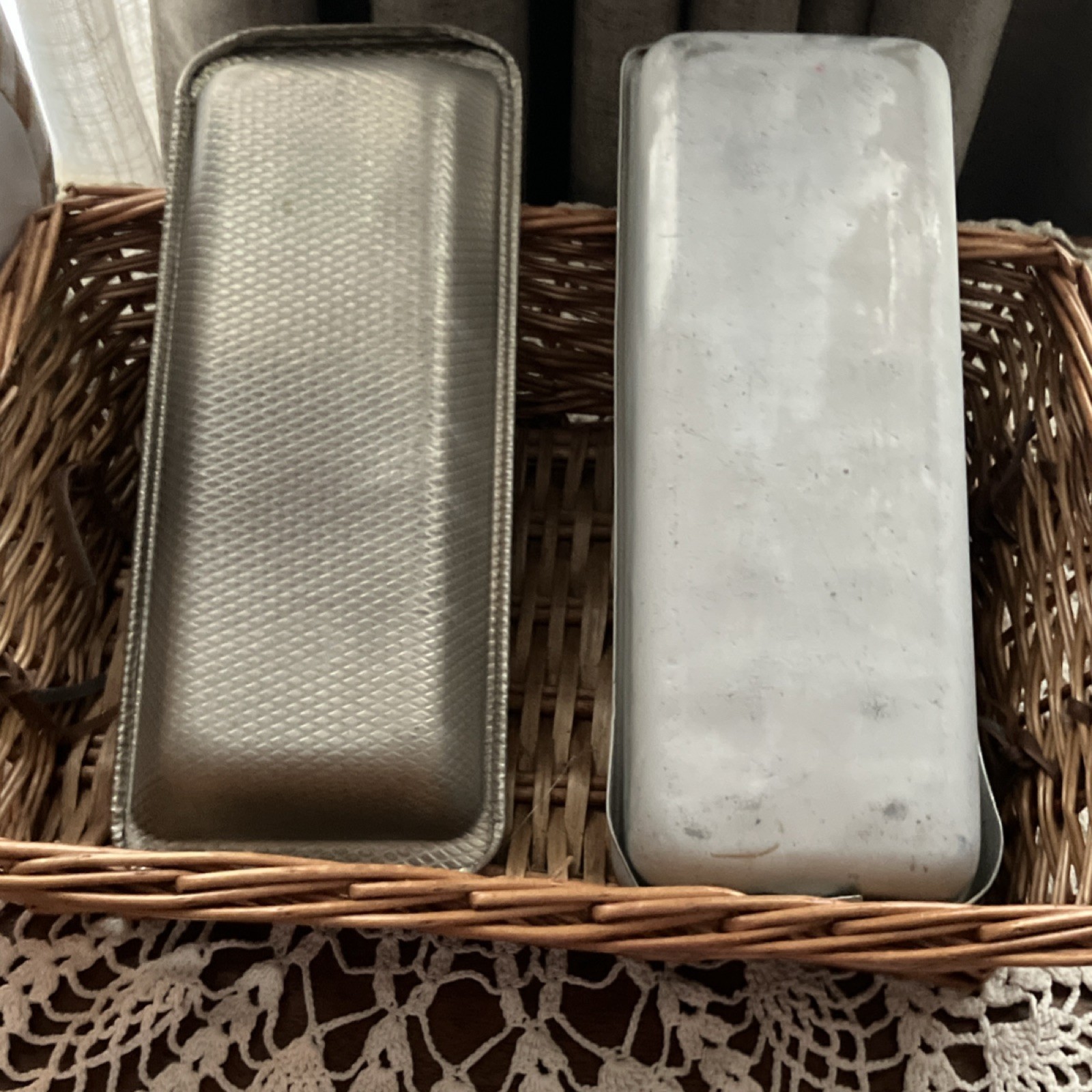 Coldspot & MW Metal Ice Cube Trays Set of 2, 18-Hole, Removable Divider, Silver