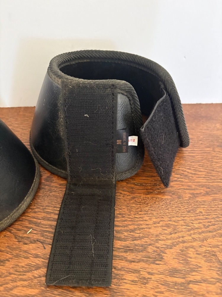 ThinLine Bell Boots black size medium