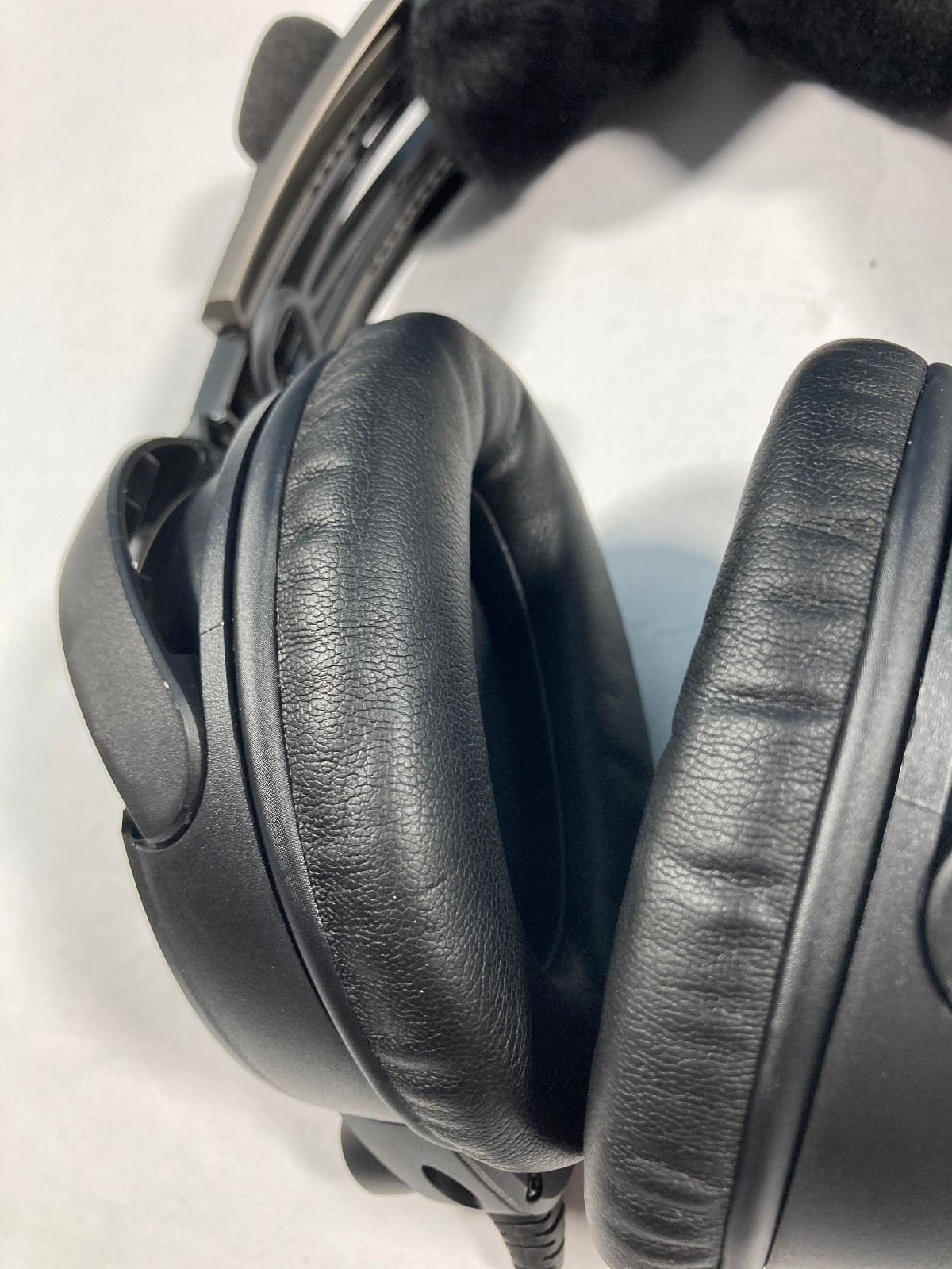 Bose A20 Aviation Headset Dual GA Plug with Soft Case