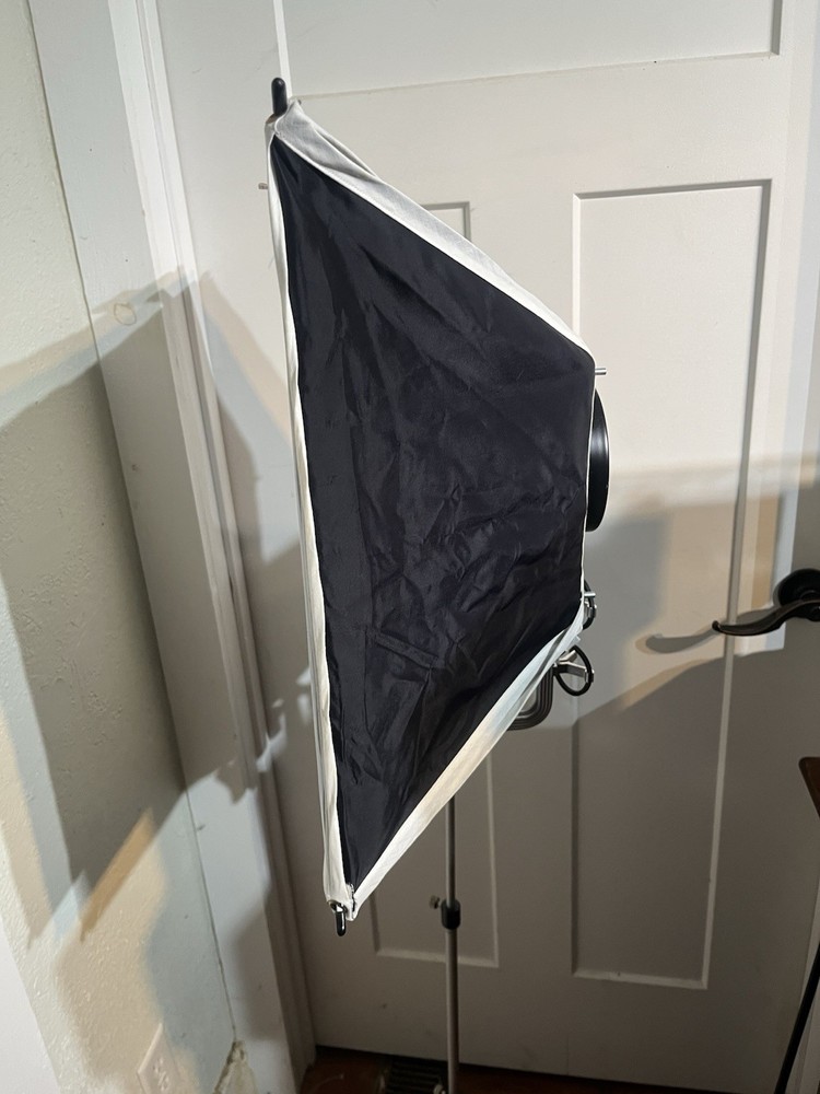 2 Larson Reflectasol Soff Boxes Mini Photo Studio + 1 Smith-Victor 5’ Stand