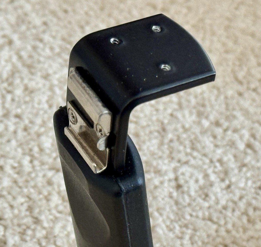 DSLR Camera Flash L Bracket Rubber Hand Grip - NEW