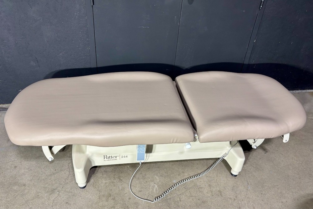 Midmark Ritter 244 Exam Table powered High-Low Bariatric