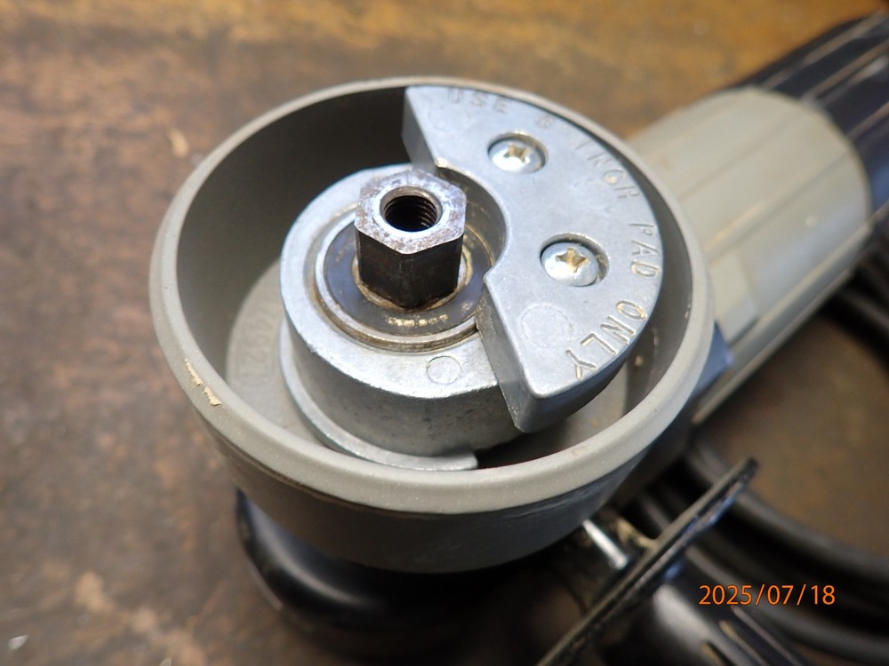 lot b USA PORTER CABLE 7336 VARIABLE SPEED 6" RANDOM ORBITAL SANDER MISSING PAD