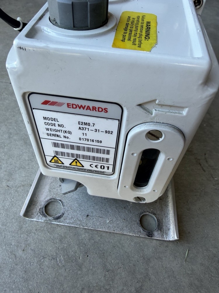 Edwards Vacuum Pump Model E2M0.7/ IEC34-1