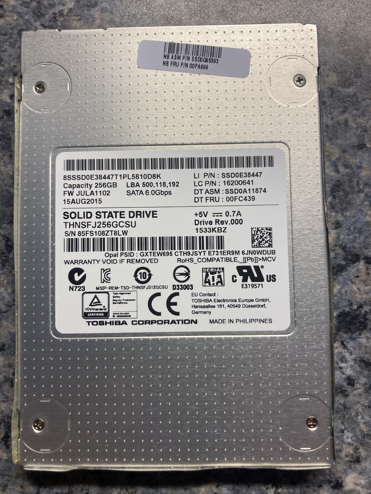 Toshiba THNSFJ256GCSU Solid State Drive 2.5" 256GB SATA III 6.0Gbps