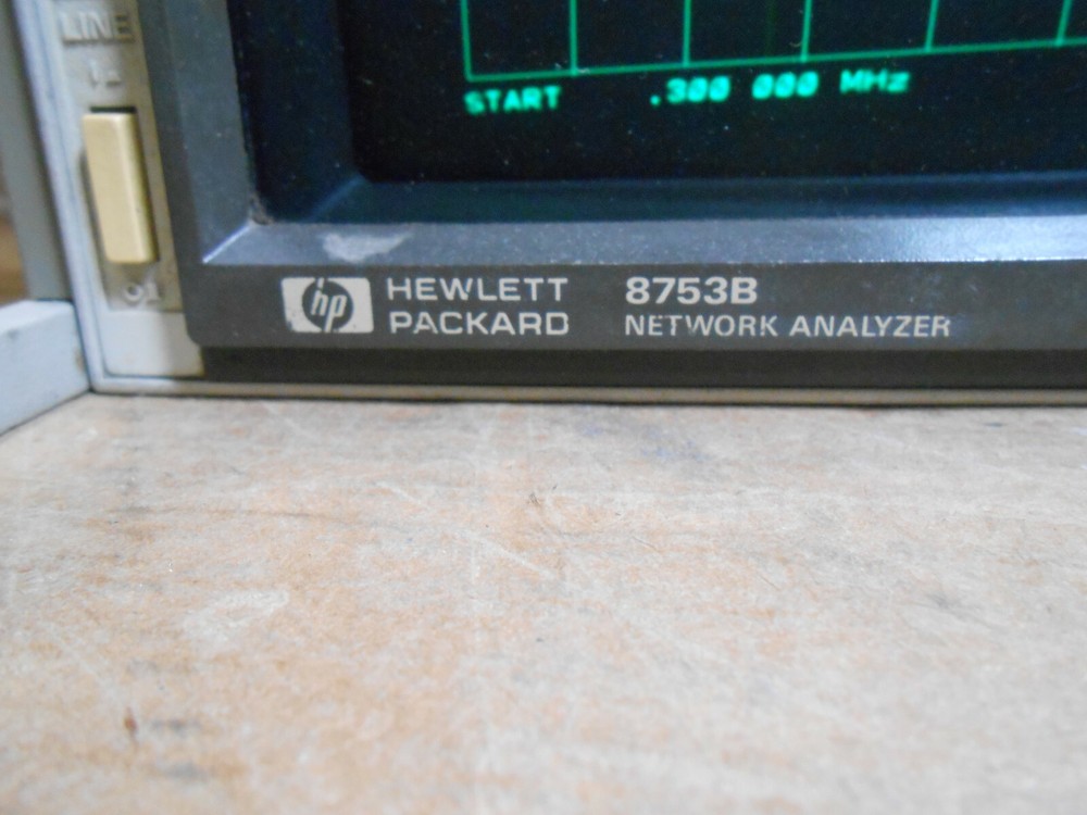 HP 8753B NETWORK ANALYZER