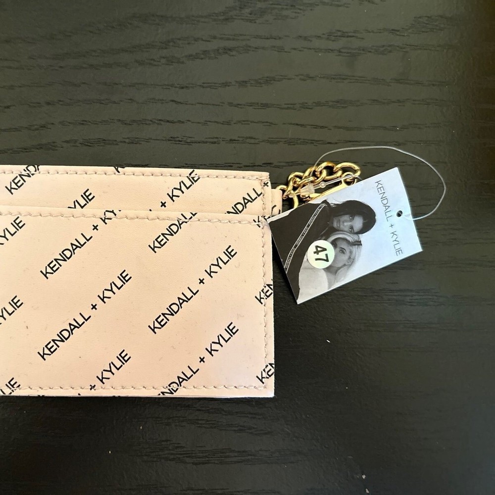 Kendall + Kylie Cardholder