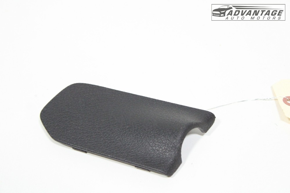 2017-2024 FREIGHTLINER CASCADIA 126 FRONT RIGHT SIDE A PILLAR HANDLE COVER OEM