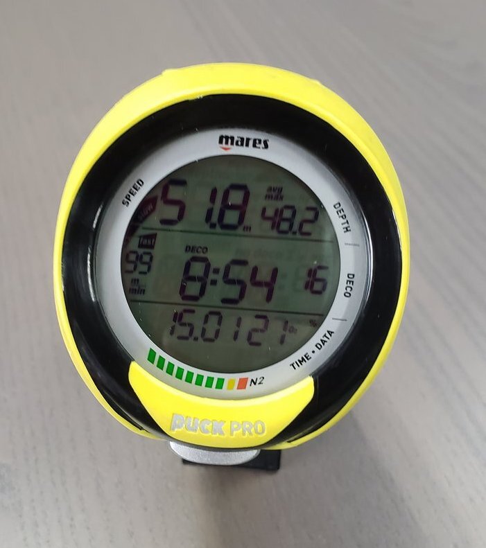 USED Mares Puck Pro Plus Scuba Dive Computer-Yellow / Black