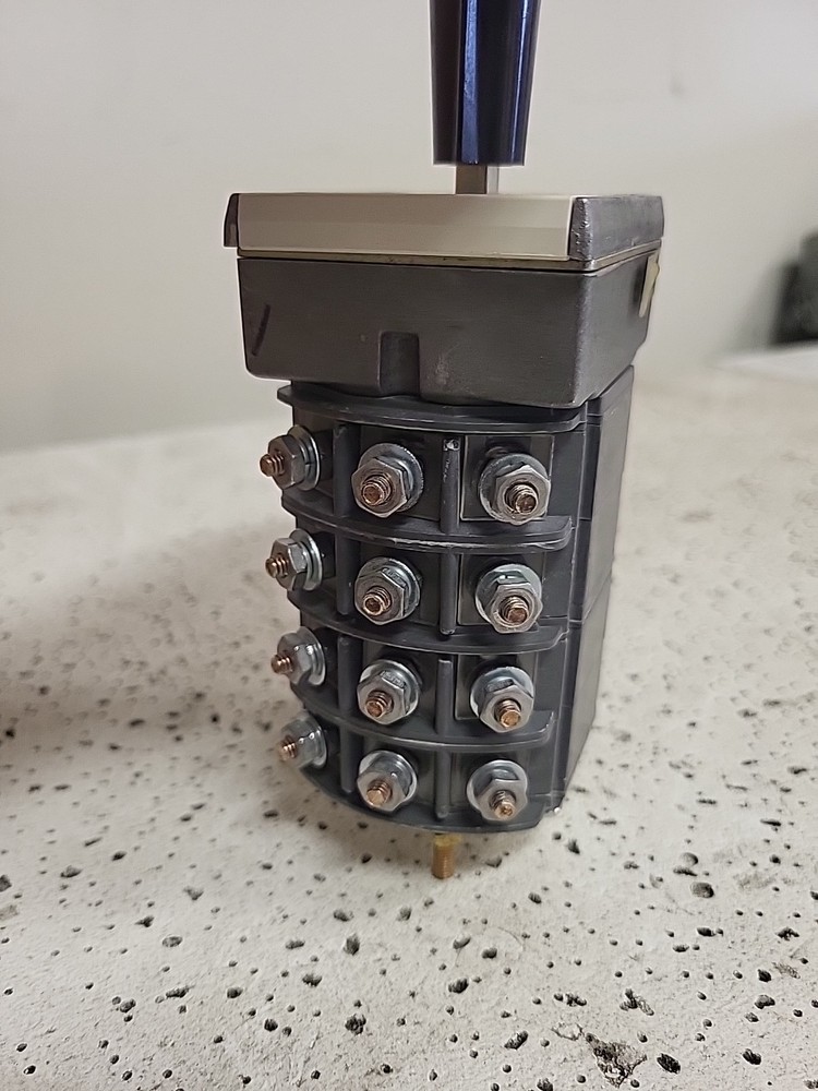 Electroswitch 505A721L13 Type W-2 Switch 600V 8A 300V 20AL