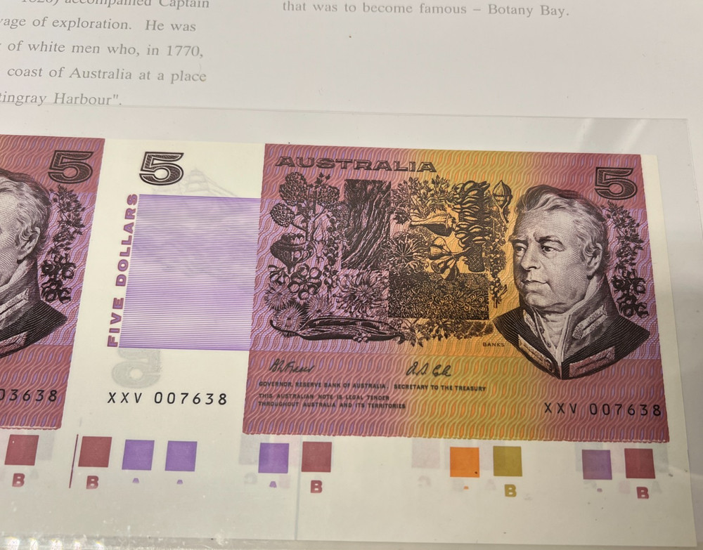 UNC 1992 $5 Note Pair RED XXV Overprint Commemorative Folder RARE Set