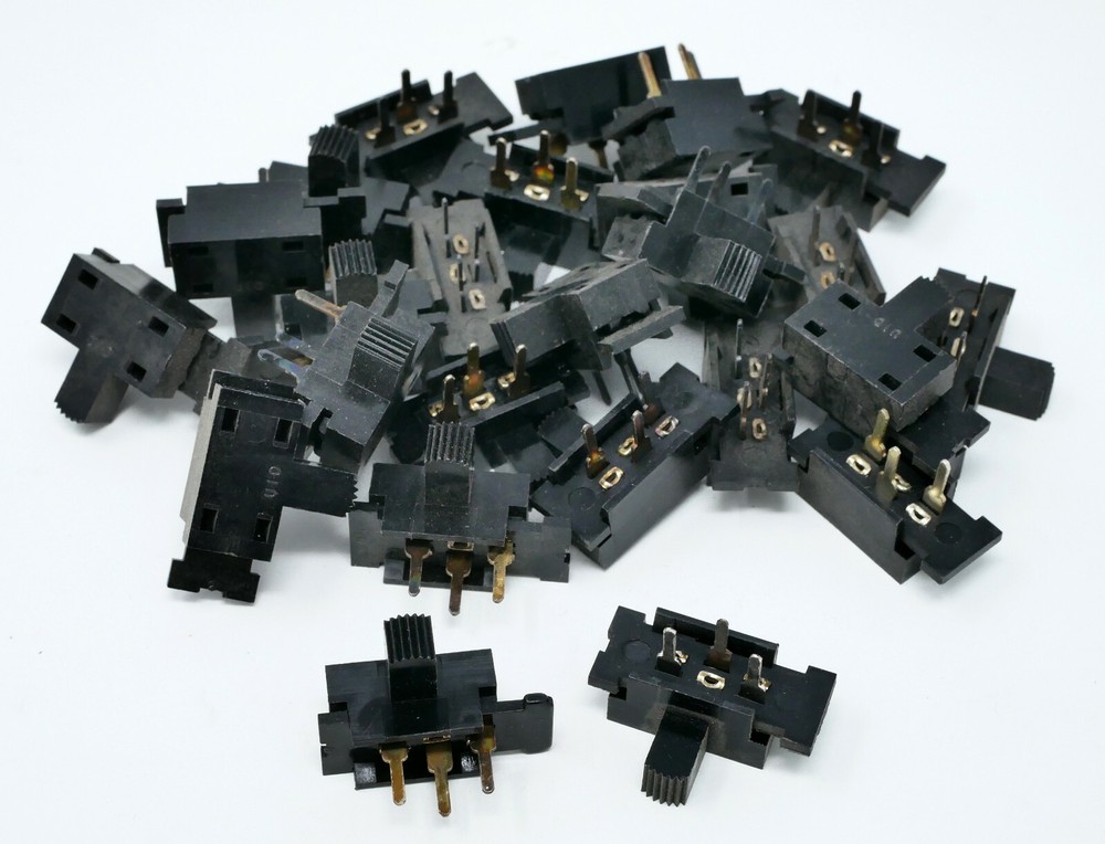 25 pcs Right Angle SPDT PCB Mount Slide Switch - U1D