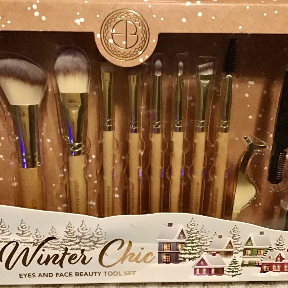 NIB Winter Chic Eyes & Face Tool Set - 14 Pcs