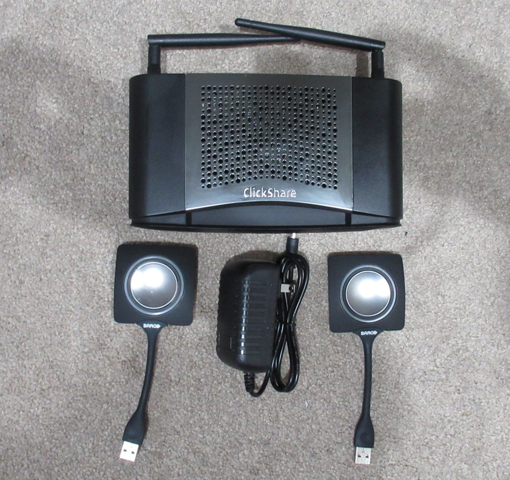 BARCO ClickShare CSE-200 Presentation System Model# R9861520 w/ Two Buttons