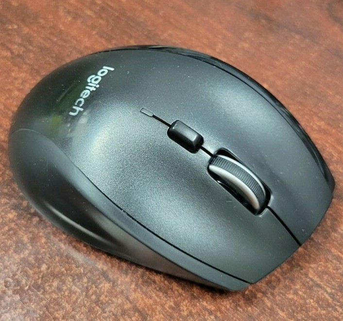 Used Logitech Performance Plus Wireless Mouse 7 Customizable Buttons