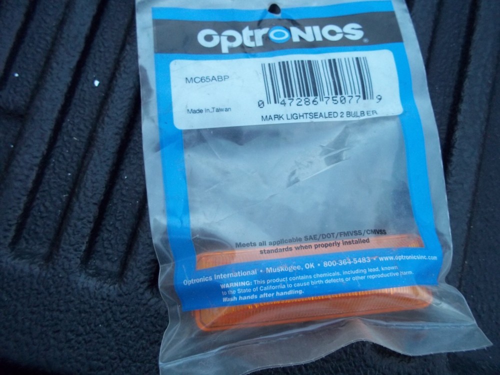 OPTRONICS MARKER LIGHT AMBER  P/N  MC65ABP