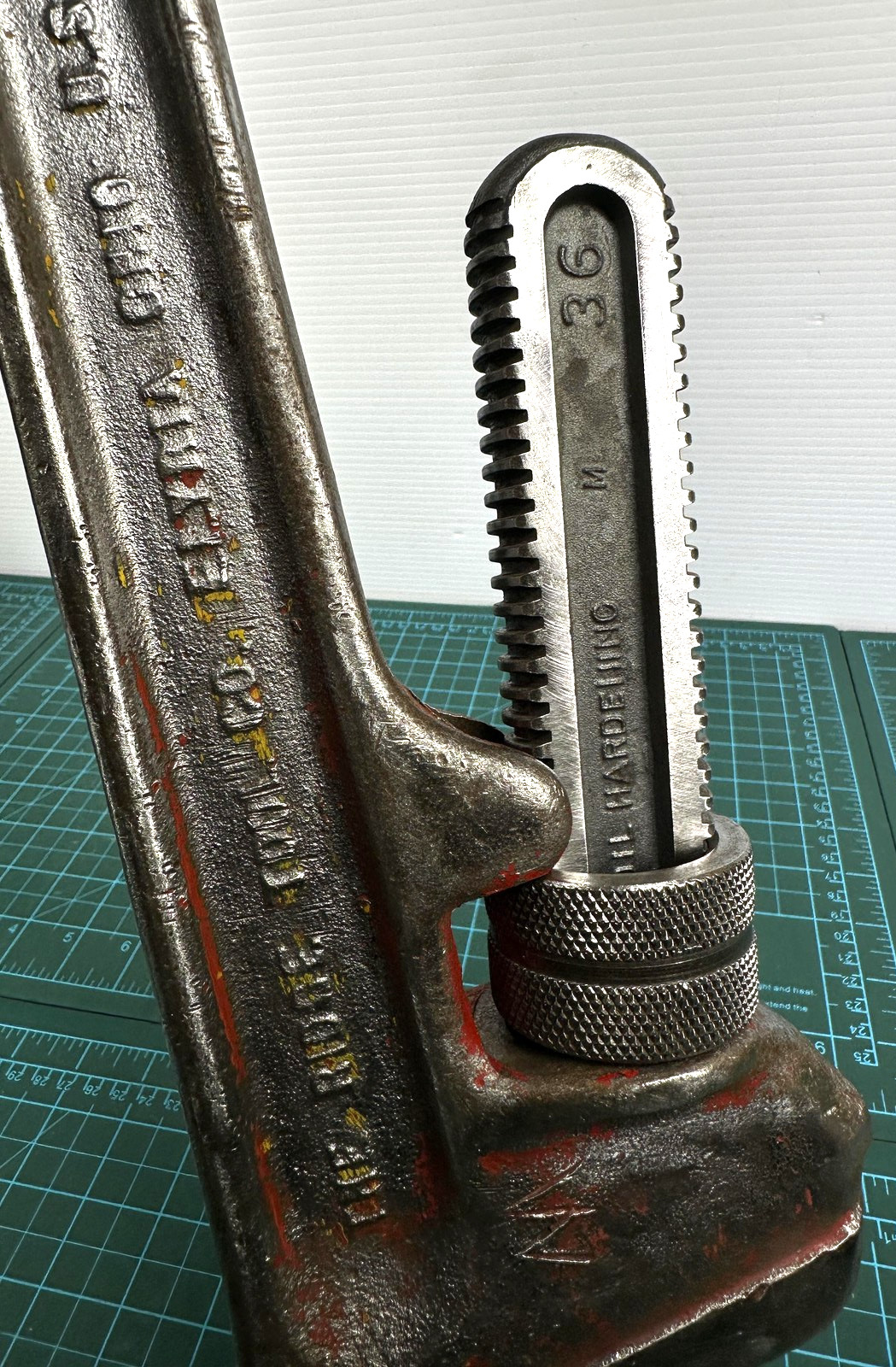 RIDGID 36 In Heavy Duty Pipe Wrench Adjustable Cast Iron Silver Made In USA