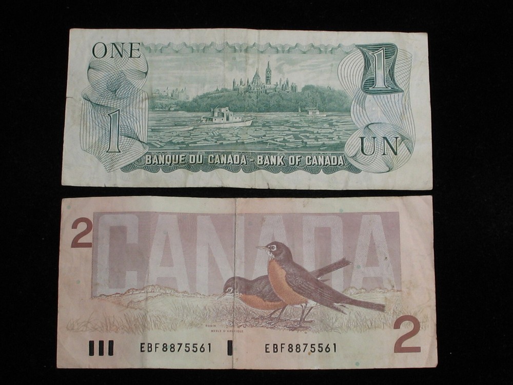 CANADA ONE & TWO DOLLAR PAPER NOTES * QUEEN ELIZABETH II *