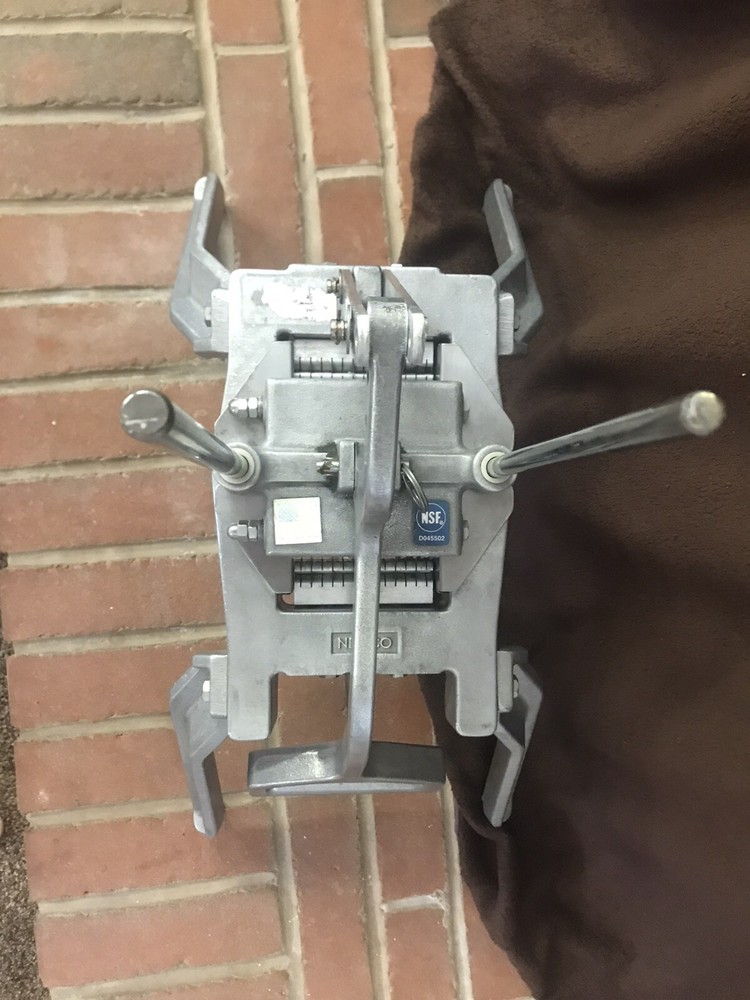 Nemco Easy Onion Fruit Vegetable Slicer