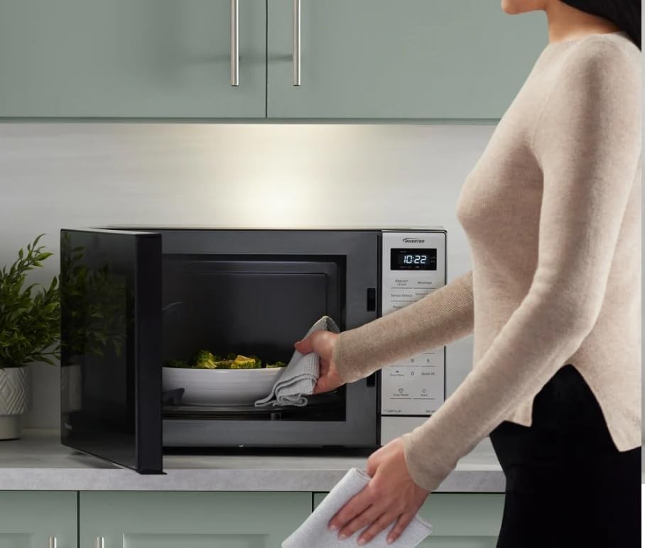 Panasonic NN-SN68QB 1.2 cu. ft. 1250W Inverter Microwave - Certified Refurbished