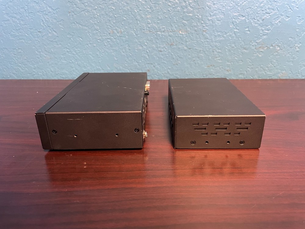 StarTech Multi-Input HDBase Over CAT5 Extender Switch and Scaler Bundle T & R