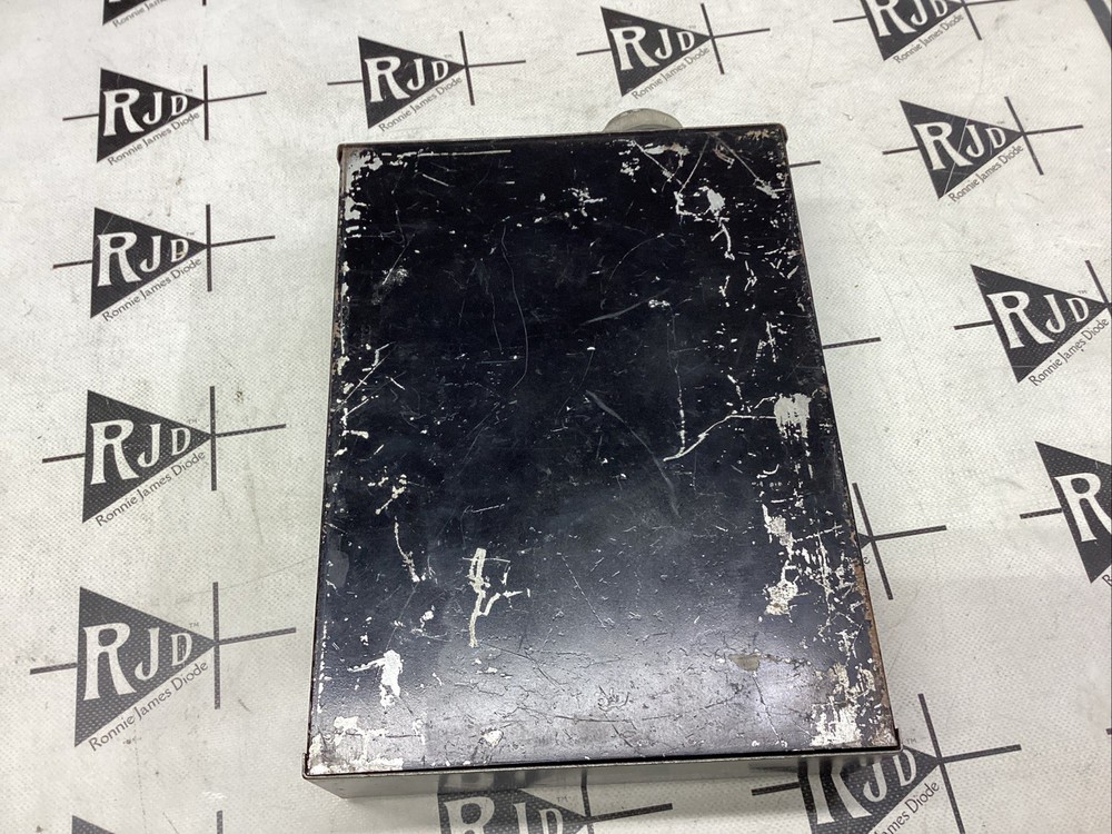 DT12 Breakout Box Gepco