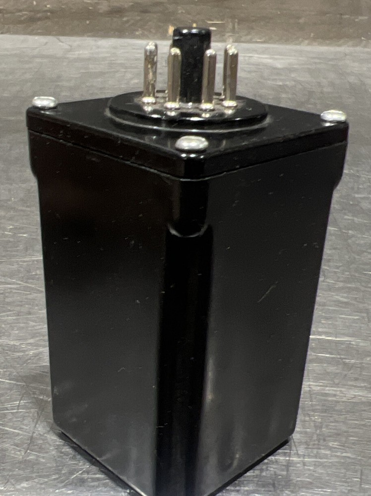 SOLID STATE FLASHER MODEL A 5952 RELAY. 8 Pin Used Surplus