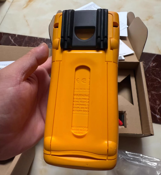 1pcs Fluke 725 Multifunction Process Calibrator