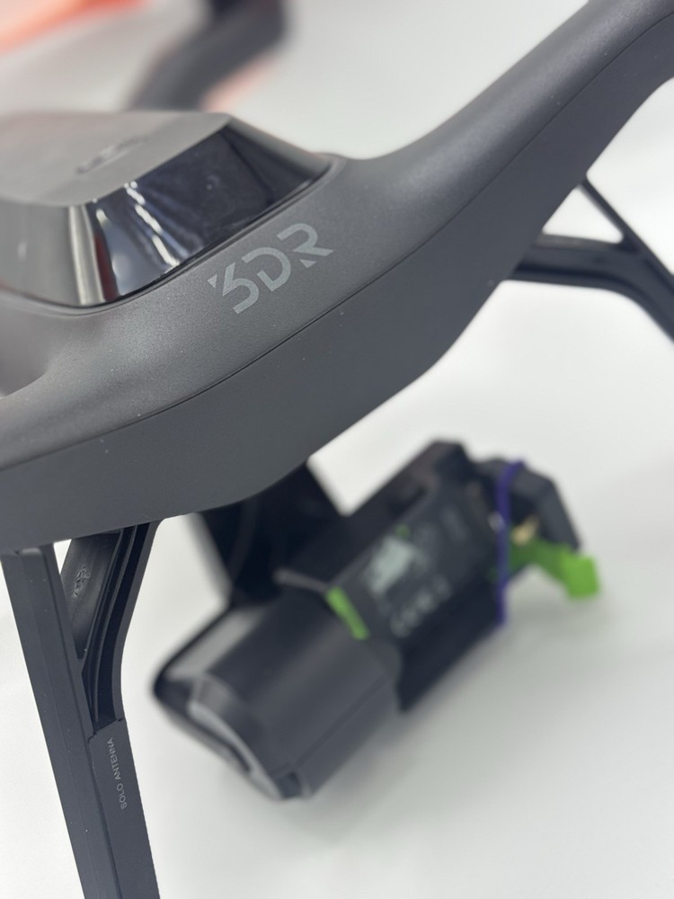 3DR Solo Smart Drone Bundle with Controller , Official 3DR Backpack great cond.