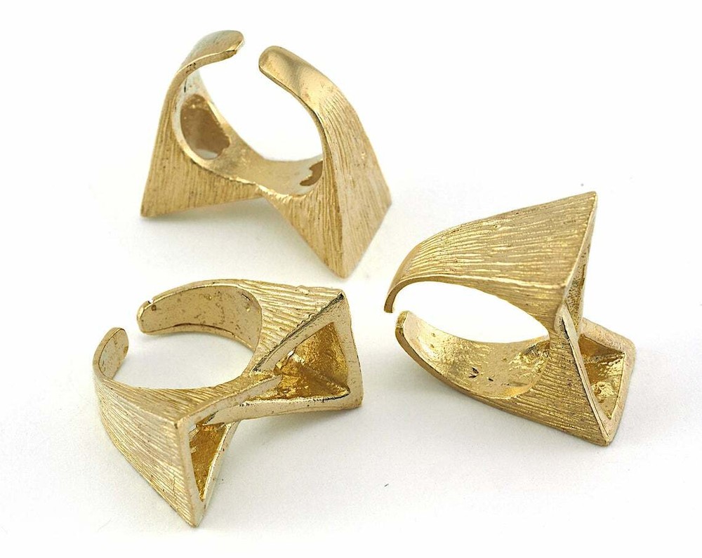 Adjustable Ring Raw brass (17mm 6.5US inner size - Adjustable ) OZ3598