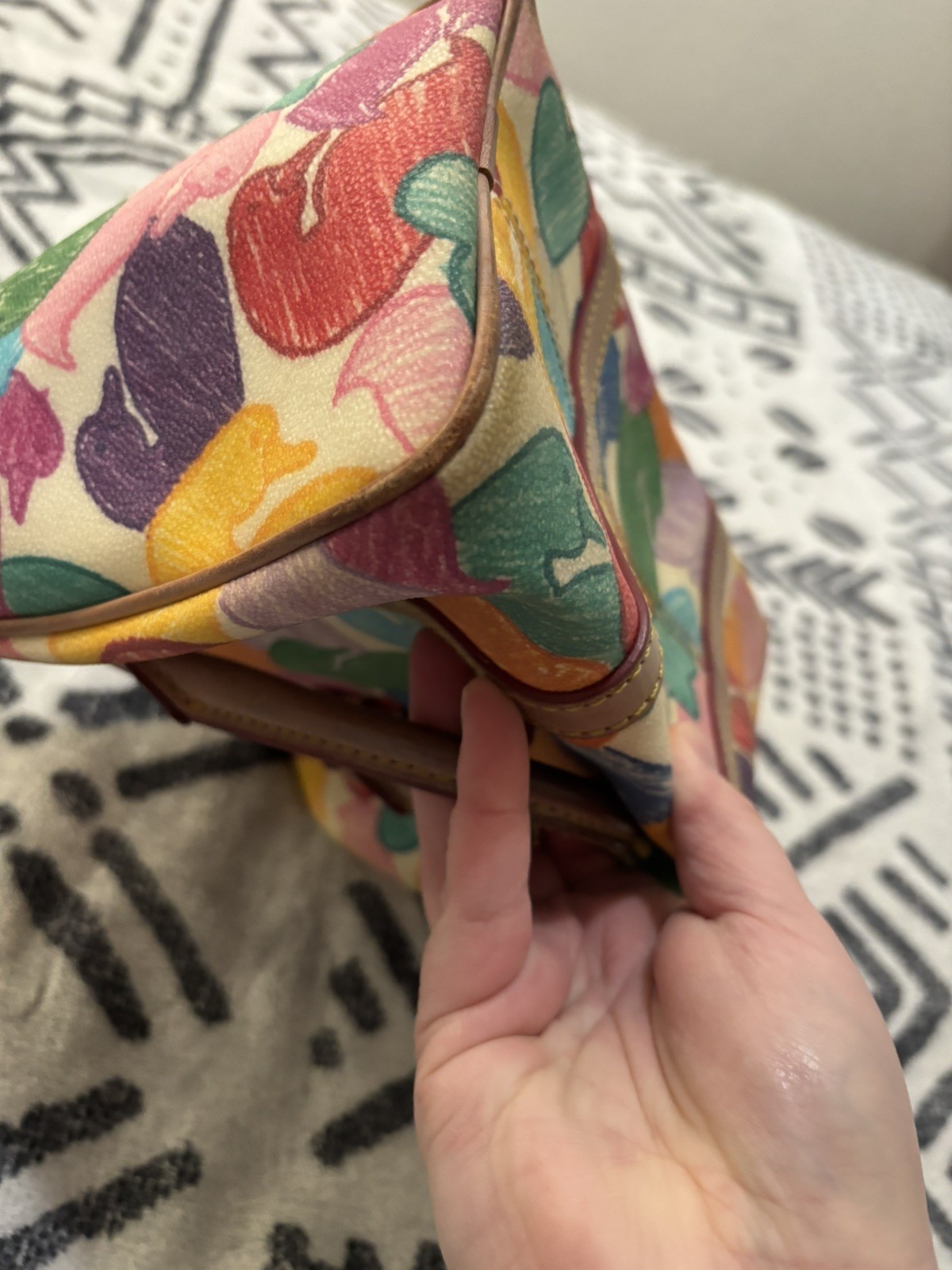 Dooney Bourke Wonder Duck Satchel please see all pics