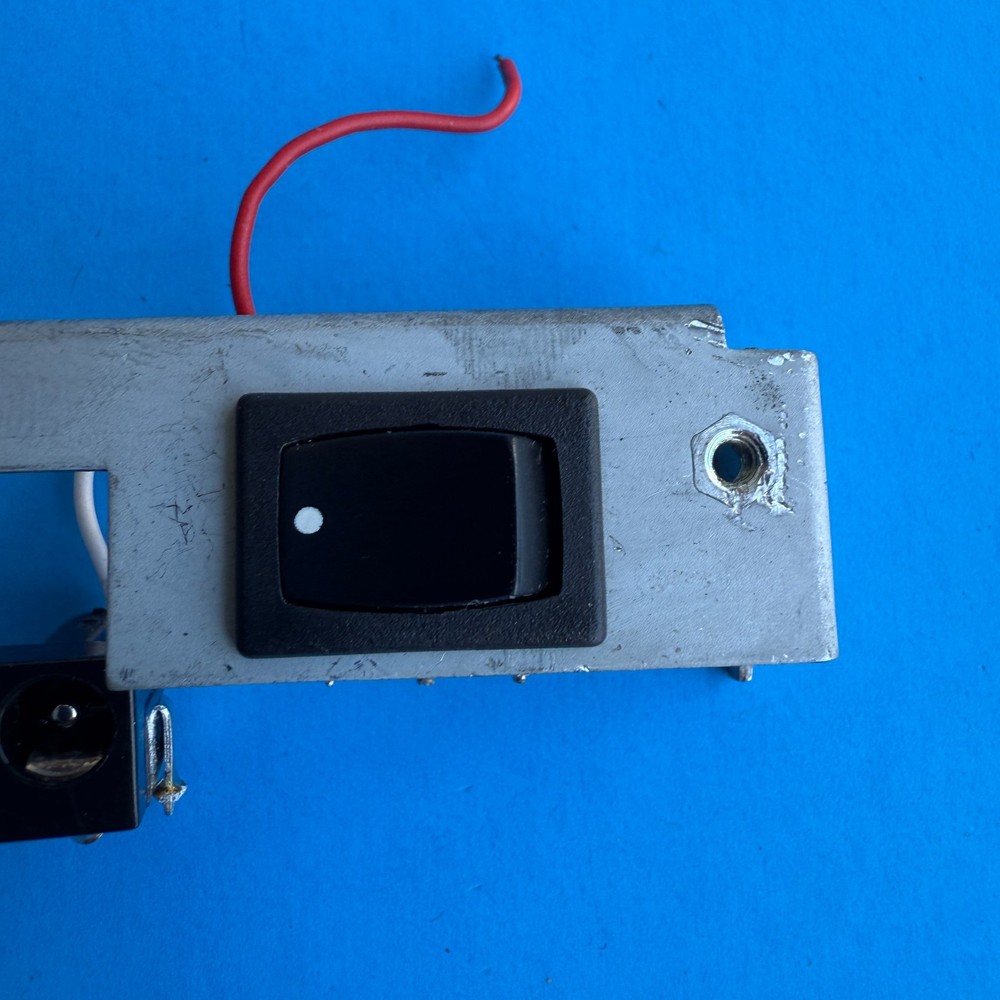 [FRS] KURZWEIL PC88 Keyboard Part: Power Input Socket & ON/OFF Switch Assembly