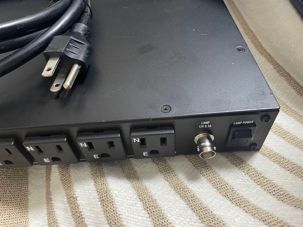 FURMAN PL-8C 1U Rackmount Power Supply