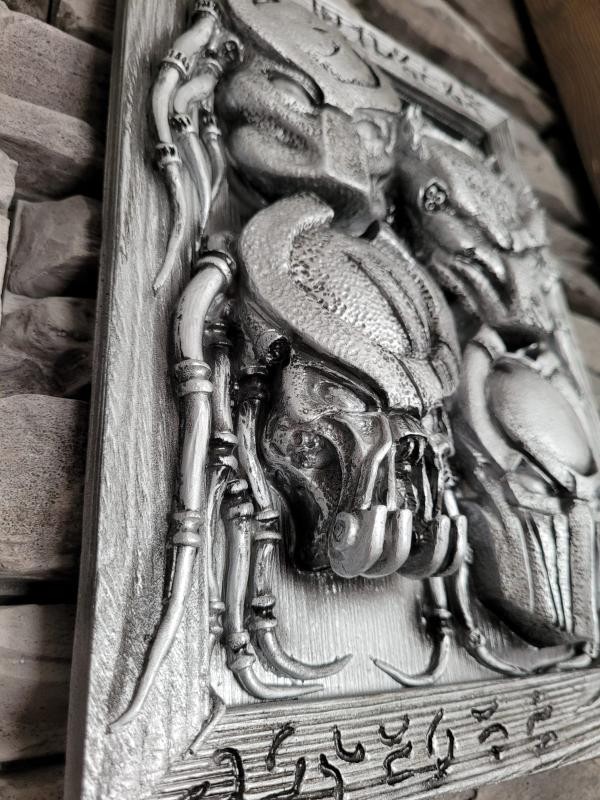 Predators Relief Silver, NEW, Style Giger