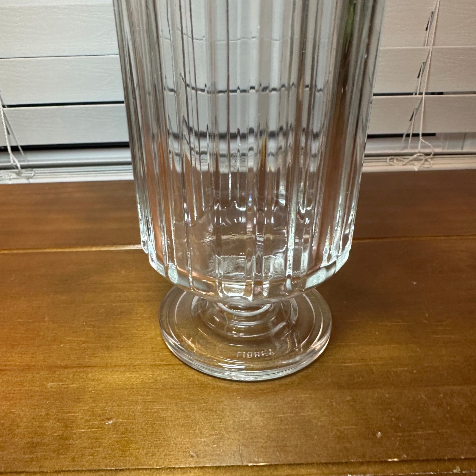 New Libbey Flashback 25 oz. Stirring Mixing Glass Footed Pedestal