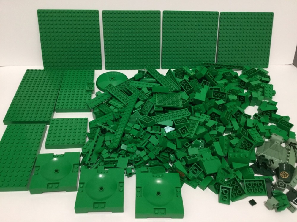 LEGOs (Green color) 2.2 Lb