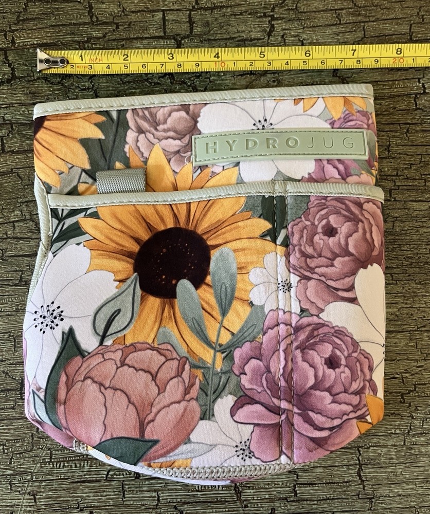 Hydrojug Sleeve Lot. Used. Summer Floral Pattern & Leopard. 2 Sizes. EUC