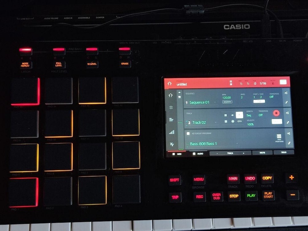 AKAI Professional MPC Touch