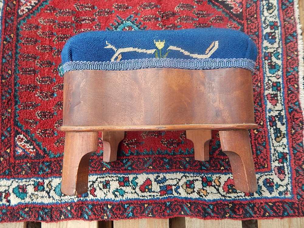 Antique Victorian Unicorn Fine Needlepoint Small Stool