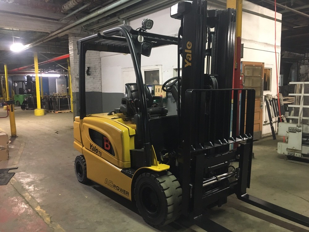 2018 Yale 7000 LB Solid Pneumatic Electric Forklift With SS/FP