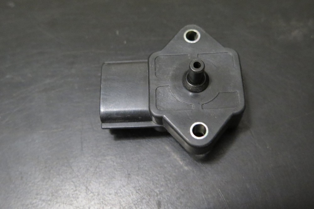 OEM Subaru 2.5l Hitachi Boost Sensor PS60-01 Forester Legacy Outback EJ25 MAP