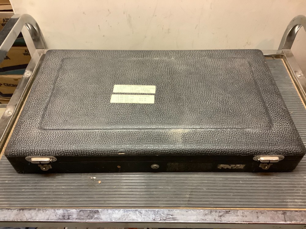 Vintage Optometrist Trial Lens & Fitting Kit In Latched Case
