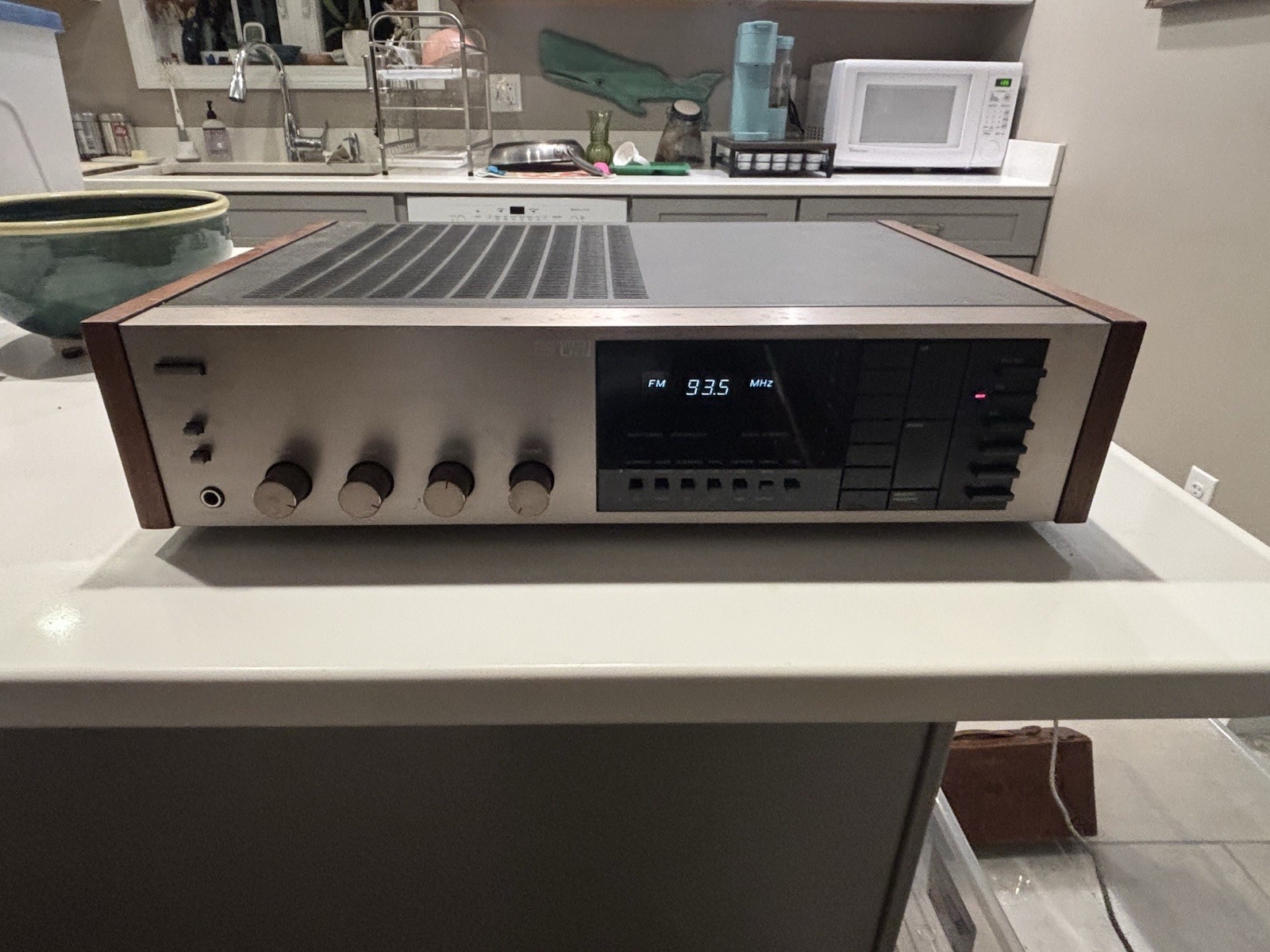 Kyocera R-451 Quartz Synthesized AM/FM Stereo Receiver Brown
