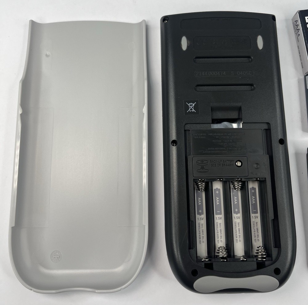 Texas Instruments TI-84 Plus Silver Edition Graphing Calculator & Cover TESTED