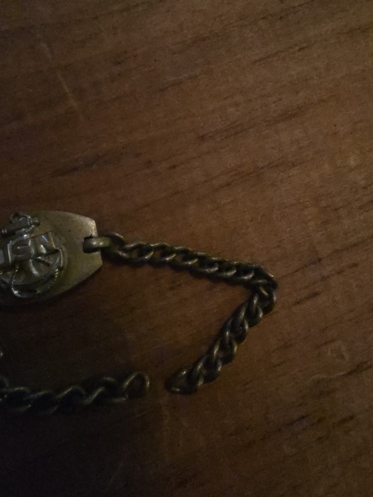 H221. WWII US NAVY BRACELET
