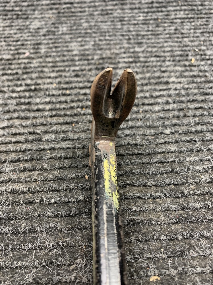 Vaughan Bear Claw Nail Puller BC10