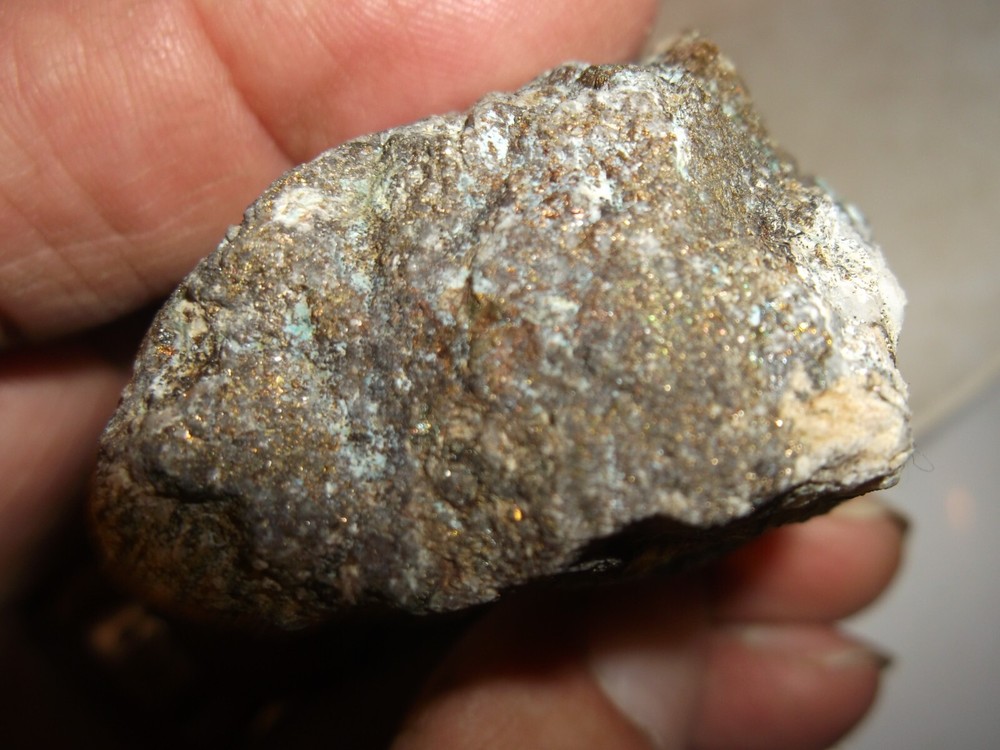 Gold, silver, copper, 85 grams samples ,ore high grade .