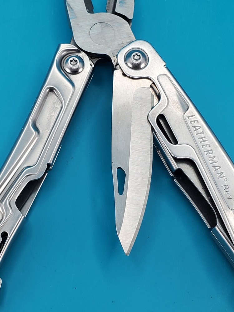 Leatherman Rev 3.8" Multi-Tool, Stainless!