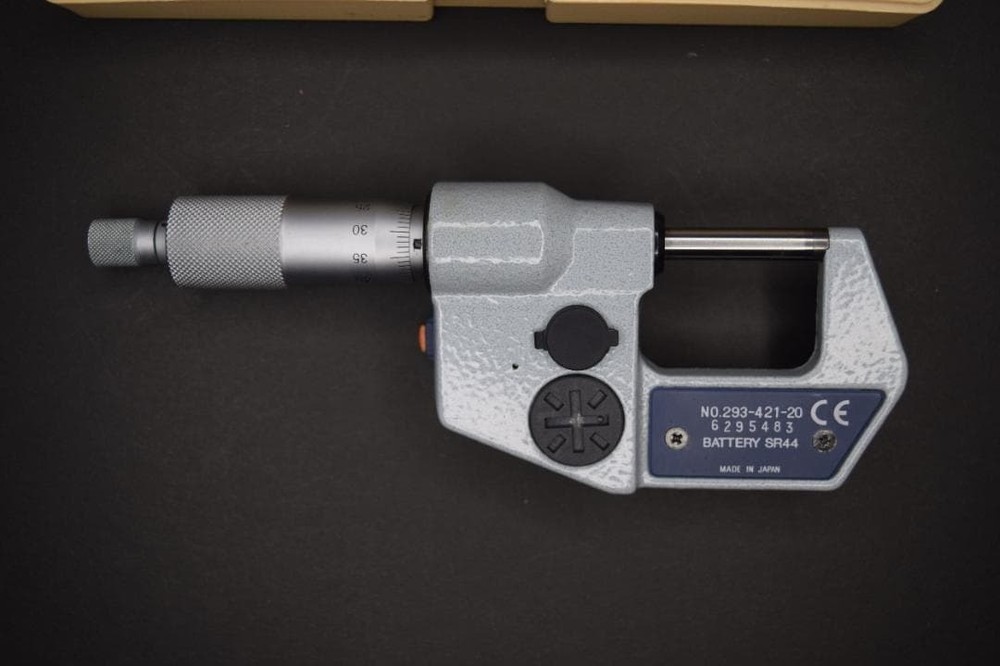 Mitutoyo Digimatic Micrometer MDC-25M #85