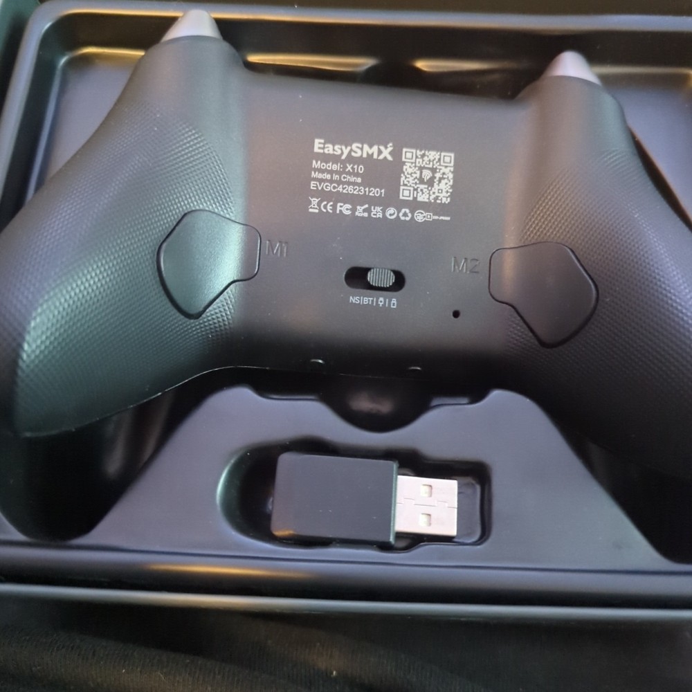 EasySMX X10 Mechanic Master Wireless Controller Silver Black PC Switch